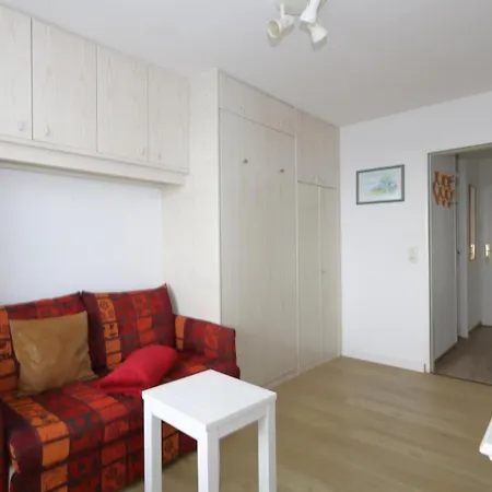 Haus-metropol-254-ob Apartment