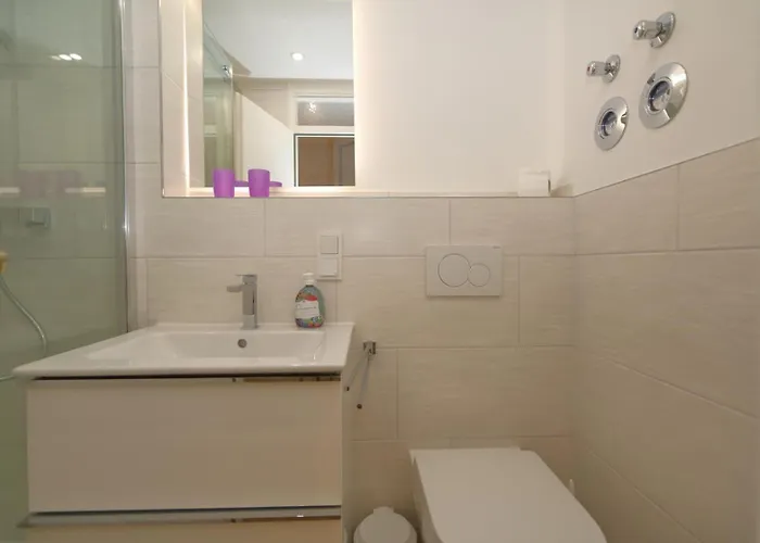 Haus-metropol-254-ob *